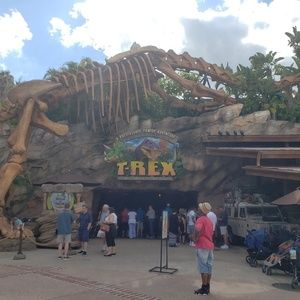 Meet your Posher, Jose